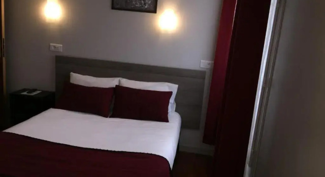 Номер Comfort Hôtel Vendôme