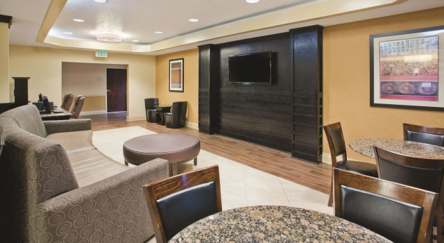 La Quinta by Wyndham Hot Springs, Забронировать Отель Хот-Спрингс Арканзас, рядом с Торговый центр Hot Springs Mall