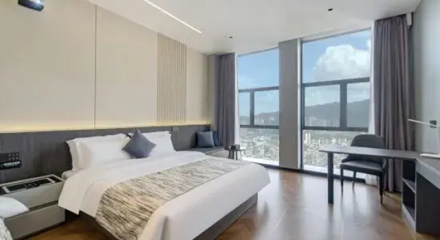Четырёхместный семейный люкс SKY·Hotel