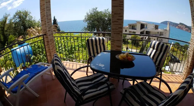 Апартаменты с 2 комнатами с видом на море Apartments Abramovic