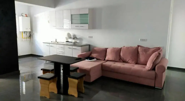 Casa Olanescu Vâlcea, Rezerwuj Apartament Hotele w Carpathians - Romania z parkingiem, Parking