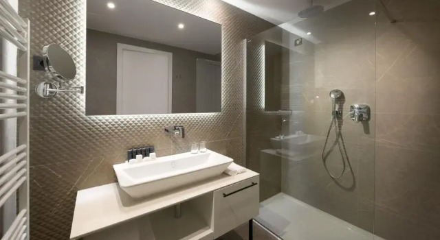 Двухместный номер Standard Amphora Hotel