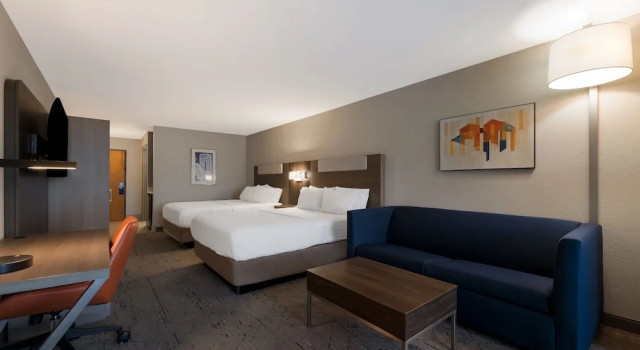 Люкс Holiday Inn Express Hotel & Suites - The Villages by IHG