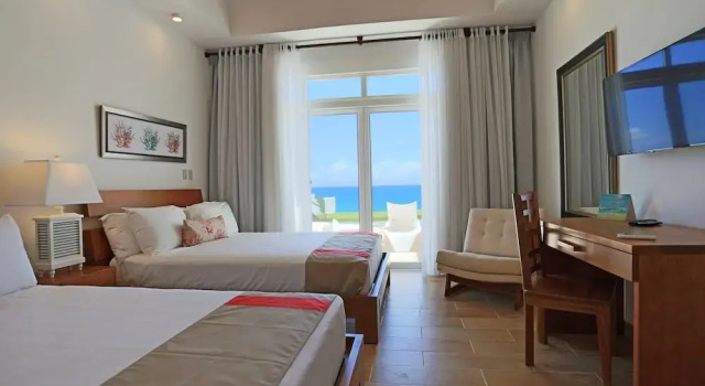 Ocean Front Villa Deluxe 4 Bedroom