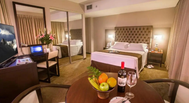 Люкс Royal Del Pilar Miraflores Hotel