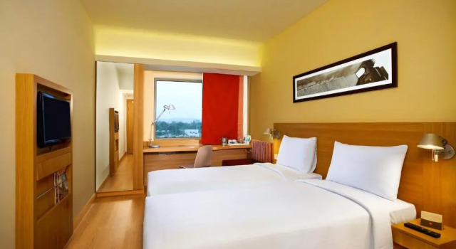 Номер Deluxe Ibis Chennai OMR - An Accor Brand