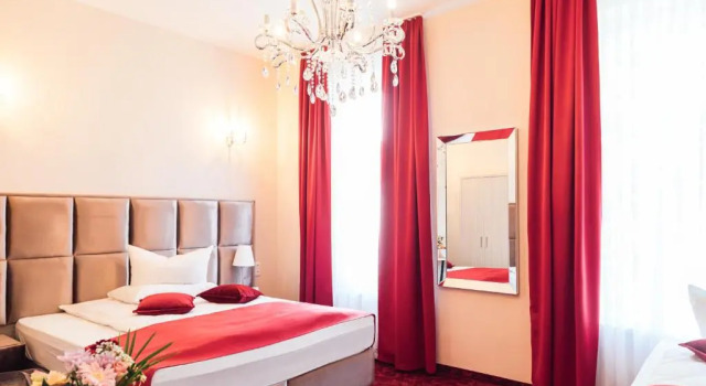 Трёхместный номер Deluxe Hotel Hamburger Perle by UniqStay