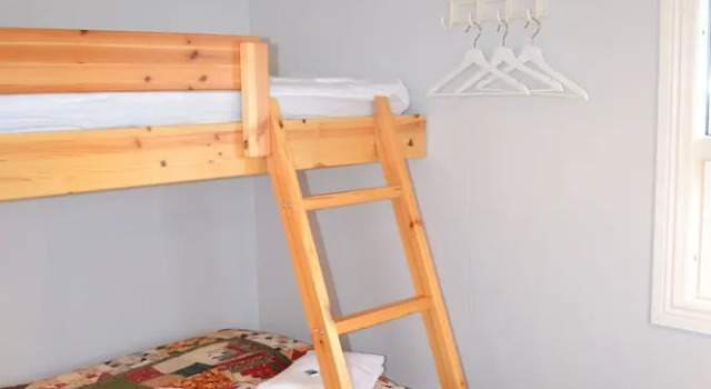 Ofanleiti Cottages, Prenota Hotel Heimaey Islanda