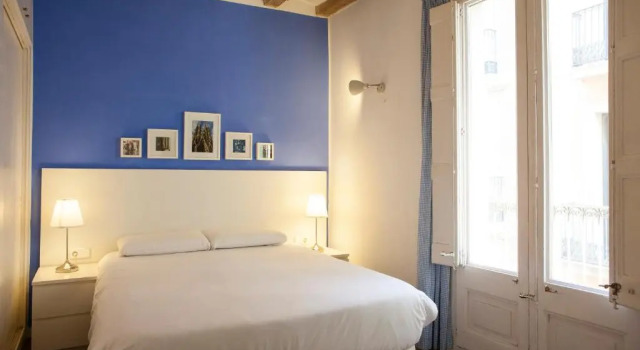 Семейные апартаменты Ramblas Apartments