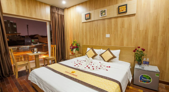 Golden Sand Homestay, Забронировать Отель Отели Дананга муниципалитета с парковкой, рядом с Музей изящных искусств Дананга, Парковка