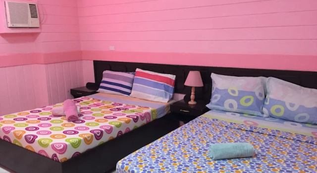 Четырёхместный семейный номер Standard Hayward Travel Inn