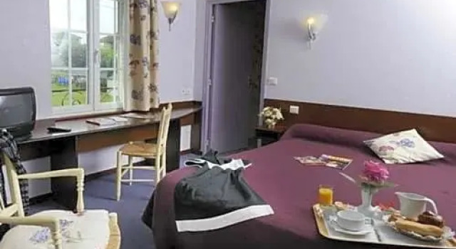Двухместный номер Standard Logis Auberge des Vieux Chenes