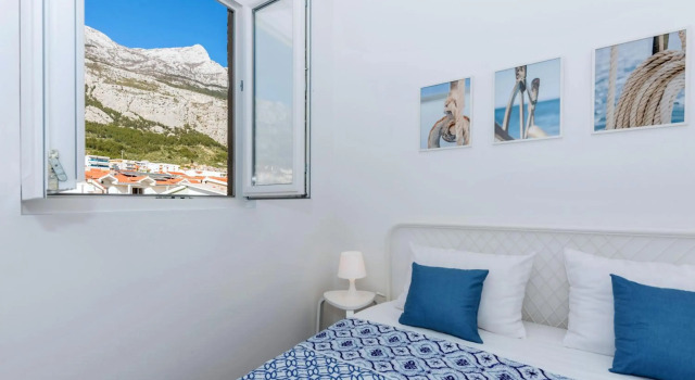 Vista Mare Apartment - Brand New, 3 Bedroom, Sea View