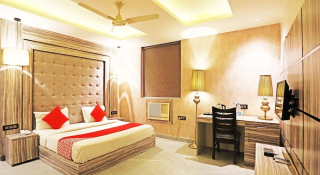 Двухместный номер Standard OYO 8902 Hotel Ronald Inn
