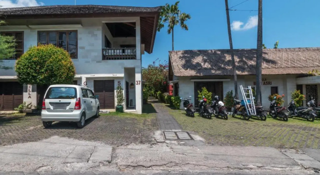 Villa Bali Asri, Rezerwuj Willa Hotele w Badung z parkingiem, Parking