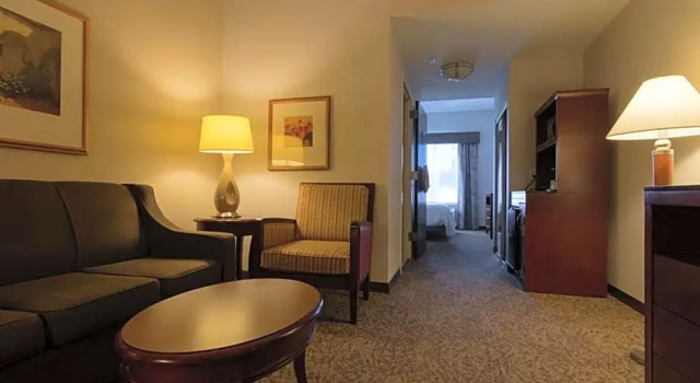 Полулюкс Grand Hilton Garden Inn Bangor