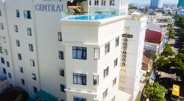 Central Hotel & Spa