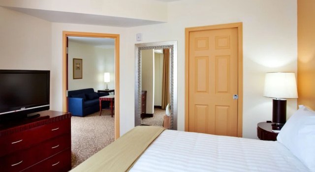 Двухместный люкс Holiday Inn Express Hotel & Suites Brooksville-I-75 by IHG