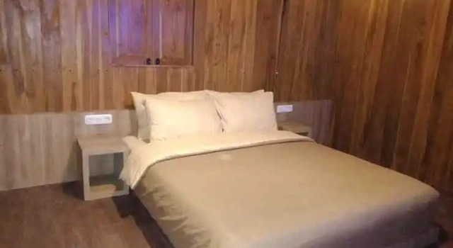 Alam Batu Village, Rezervovat Hotel Hotely a ubytování v Batu, poblíž Taman Wisata Tirta Nirwana Songgoriti, Hotel