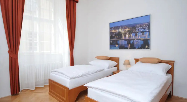 Апартаменты с 3 комнатами Apartment house Anenská