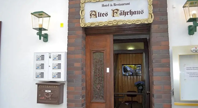 Hotel Altes Fährhaus Duisburg, Забронировать Отель Отели Дуйсбурга с завтраком, Завтраки