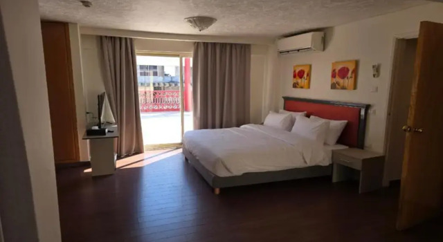 Manara Riva Suites, Boek Hotel Hotels in Greater Beirut met ontbijt, Ontbijt
