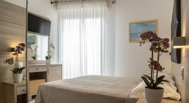 Двухместный номер Standard с балконом Hotel Prestige