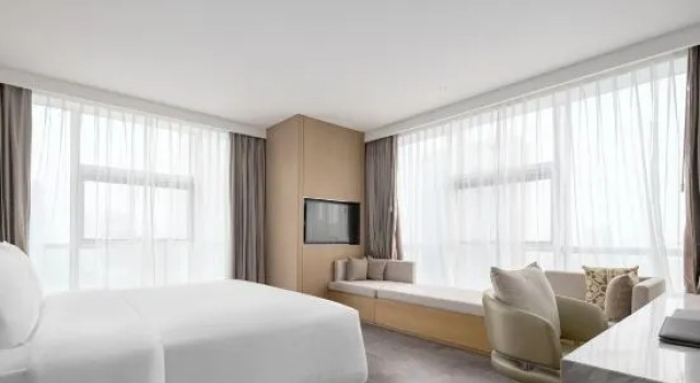 Люкс Jinan Inzone Royal Plaza Hotels