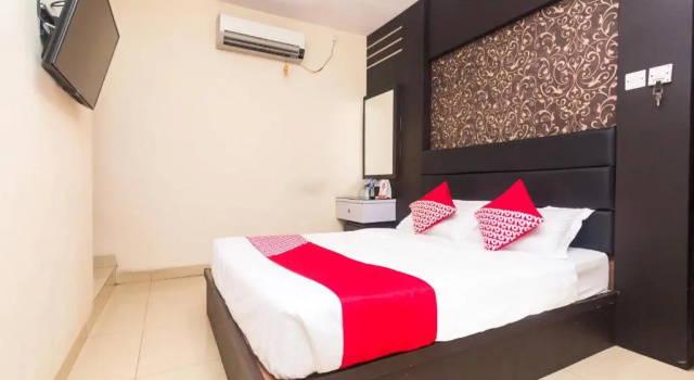 Люкс Deluxe OYO 1581 Hotel Grand Palace