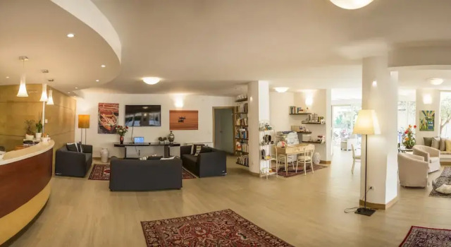 Hotel Lady G, Забронировать Отель Отели Побережья Абруццо с бассейном, Бассейн