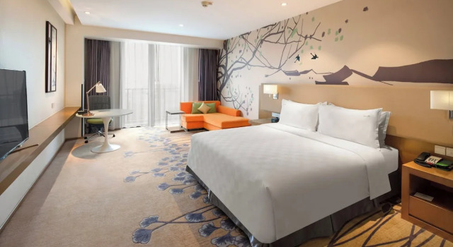 Двухместный номер Standard с балконом Holiday Inn Chengdu High-Tech Center by IHG