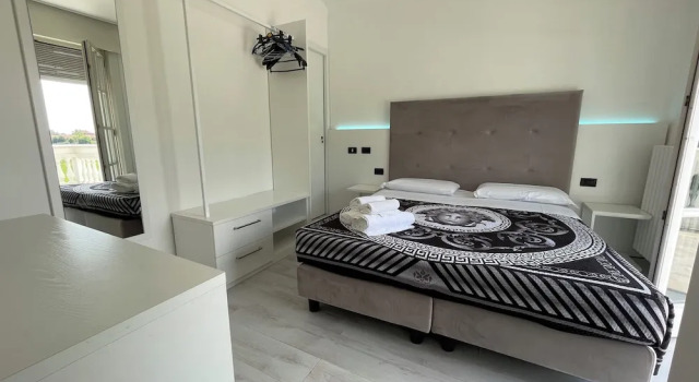 Klassisch Doppel Zimmer mit Balkon Villa Daniela