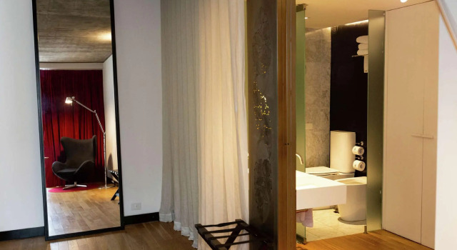 Двухместный номер Corner с балконом Anselmo Buenos Aires, Curio Collection by Hilton