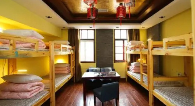 Qingdao Dragon Youth Hostel