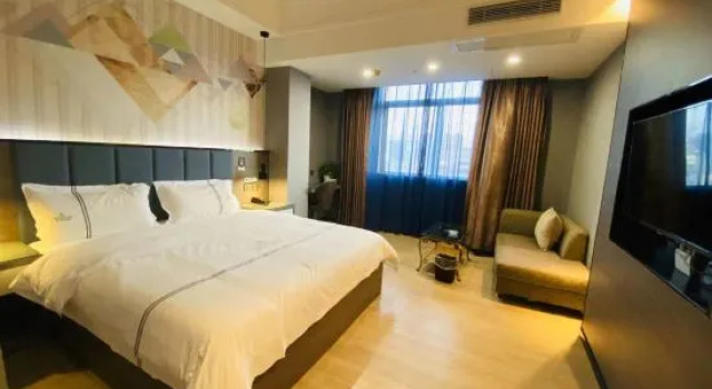 Семейный люкс Yue Xiang Wuchuan Hotel