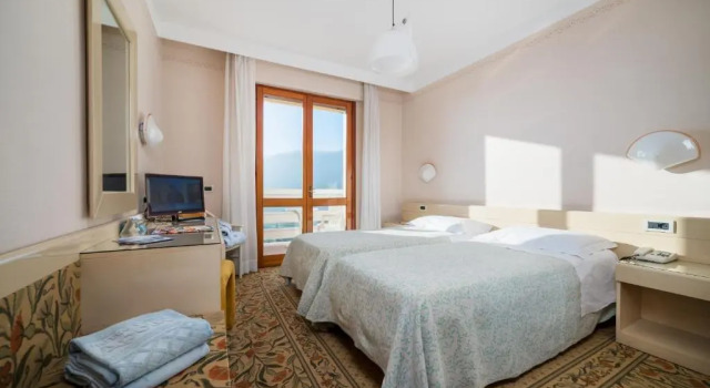 Двухместный номер Standard с балконом Hotel Apollo Terme