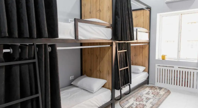 Кровать в общем номере Хостел Safarovs Family Hostel