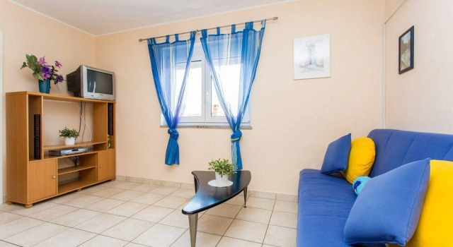 Andreas - App. Conny, Prenota Hotel Hotel a Isole Quarnerine con parcheggio, Parcheggio