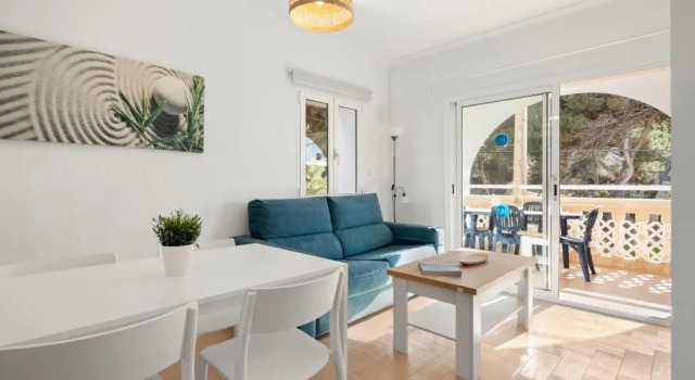 1 Bedroom Apartment Punta Prima Apartments by 3VILLAS