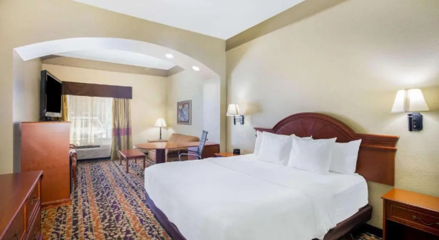 Номер Standard La Quinta by Wyndham Belton - Temple South