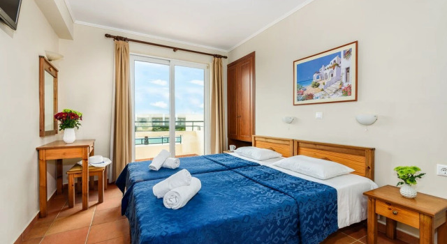 Panos Beach Hotel
