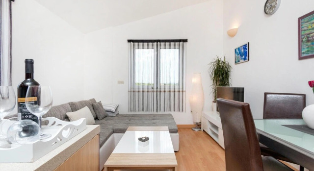 Awesome Apartment in Fazana With Wifi and 1 Bedrooms, Reserva ahora Apartamento Hoteles en Pula con aparcamiento, Aparcamiento