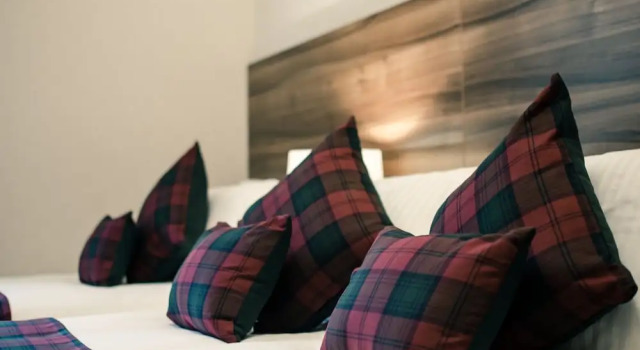 Двухместный семейный номер Standard Royal West End Hotel