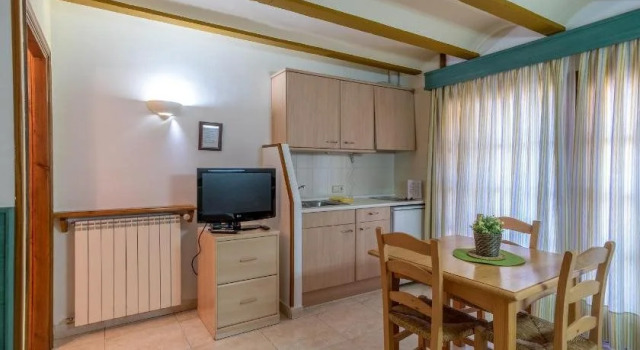 Aparthotel les Corts, Reservar Apart-hotel Llivia Baixa Cerdanya