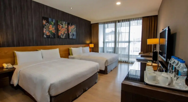 Семейный номер Standard с балконом Lealea Garden Hotels - Sun Lake
