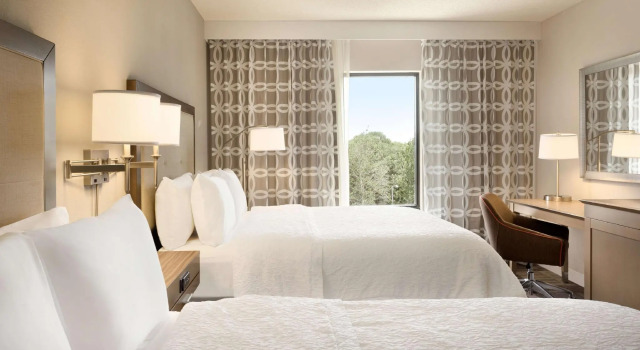 Двухместный номер Standard Hampton Inn & Suites Largo