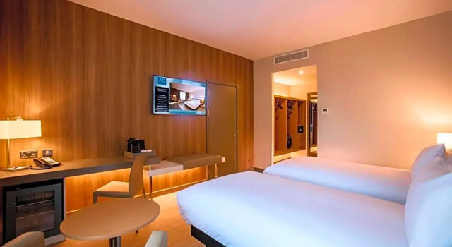 Номер Standard AC Hotel by Marriott Birmingham