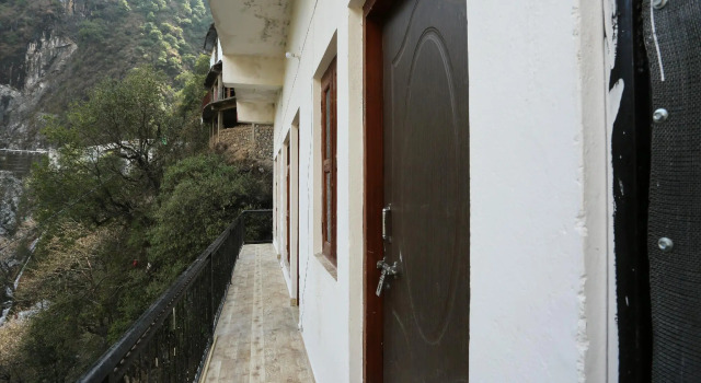 OYO Flagship 28382 Nautiyal Home Stay, Rezervovat Hotel Mussoorie Uttarakhand