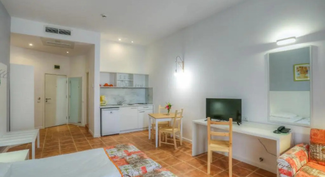 Студия Hotel Erma