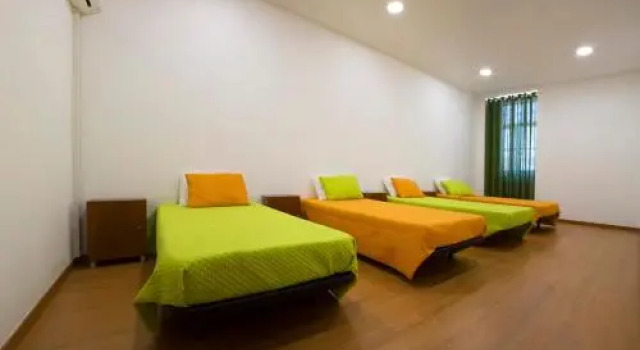 Russo's Hostel, Rezervovat Hostel Setúbal Lisabon